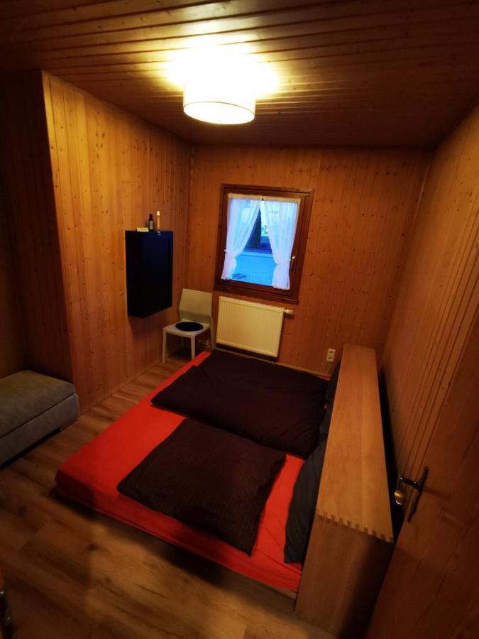 Bb19 Eifel-Ferienhaus Am Moseltal Mit Saunahaus Beuren  Eksteriør billede